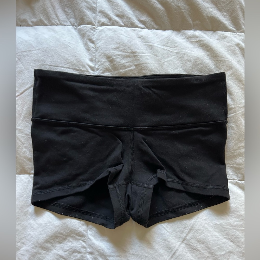 Lululemon 2” biker/yoga shorts